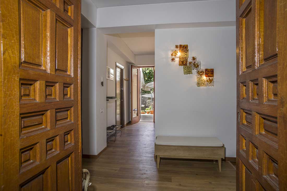 villa-costanza-Mondello-ingresso-casa-1